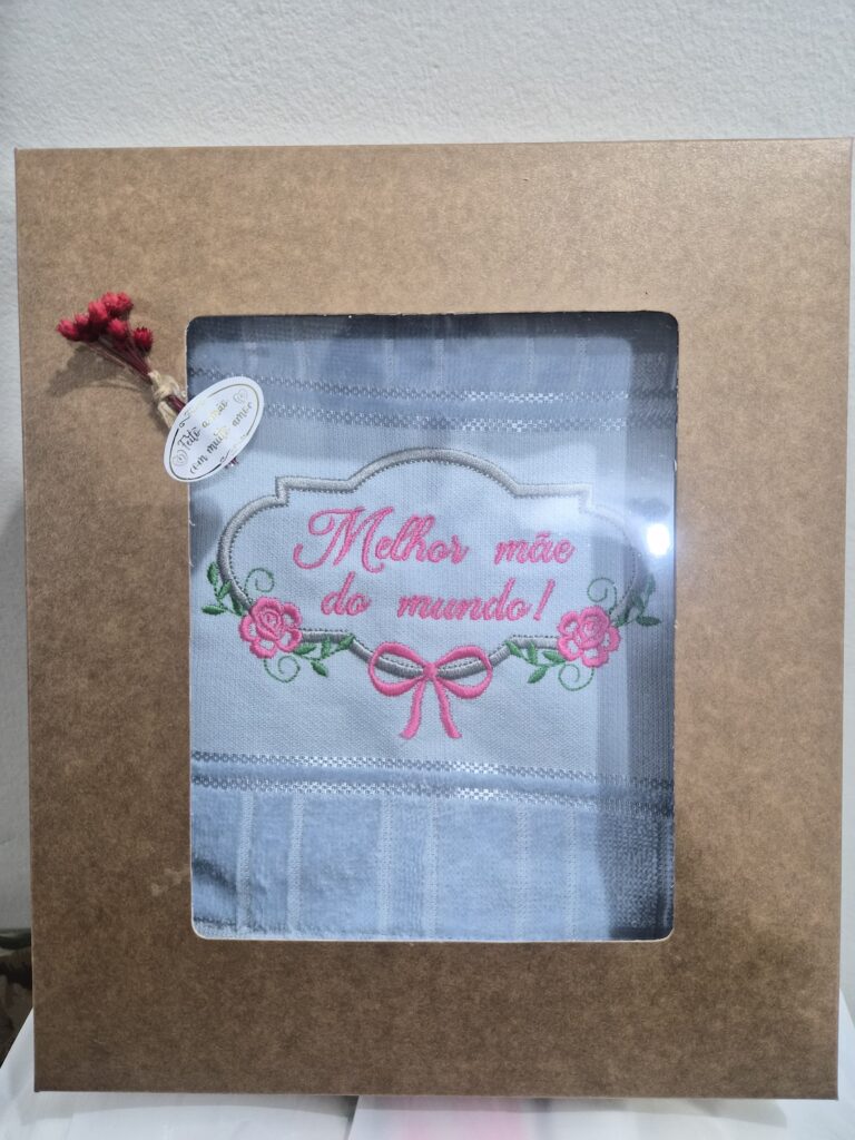 bordados personalizados com acabamento artesanal